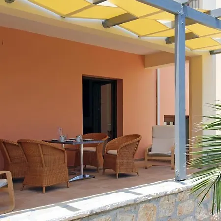 Oasis By The Sea Apart-hotel Chiliadou (Fokida)