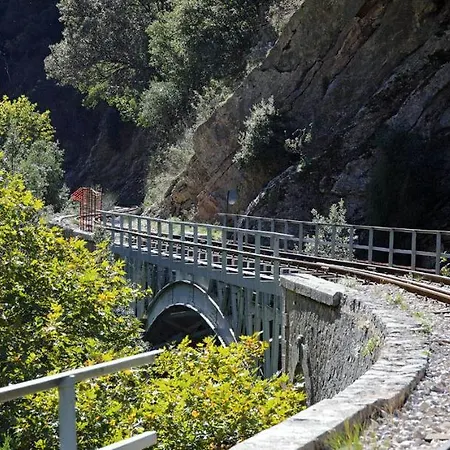 Aparthotel Oasis By The Sea Chiliadou (Fokida)