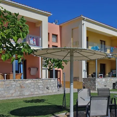 Oasis By The Sea 3*