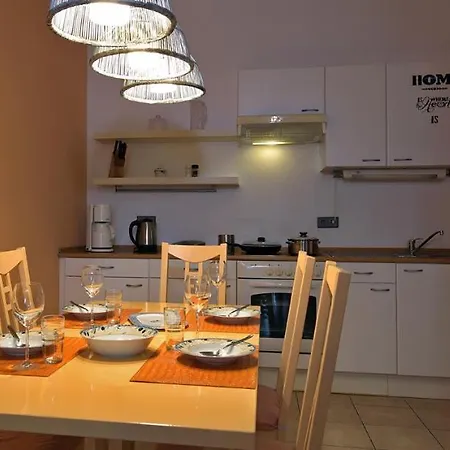 Oasis By The Sea Aparthotel