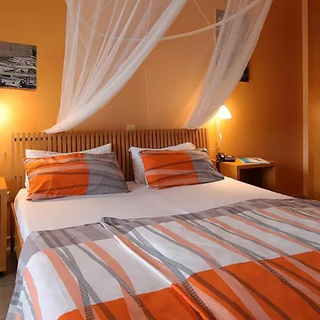 Apart-hotel Oasis By The Sea