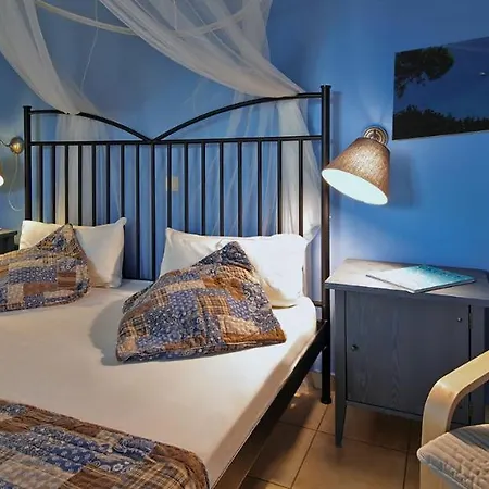 Aparthotel Oasis By The Sea Chiliadou (Fokida)