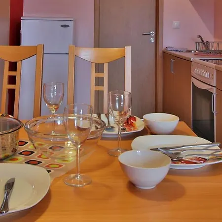 Aparthotel Oasis By The Sea