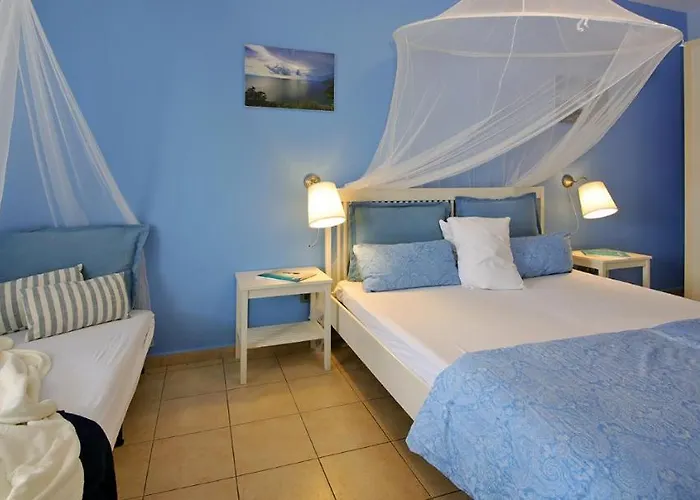 Aparthotel Oasis By The Sea Chiliadou (Fokida)