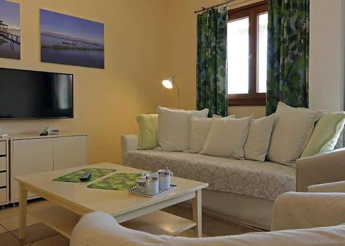 Oasis By The Sea Aparthotel