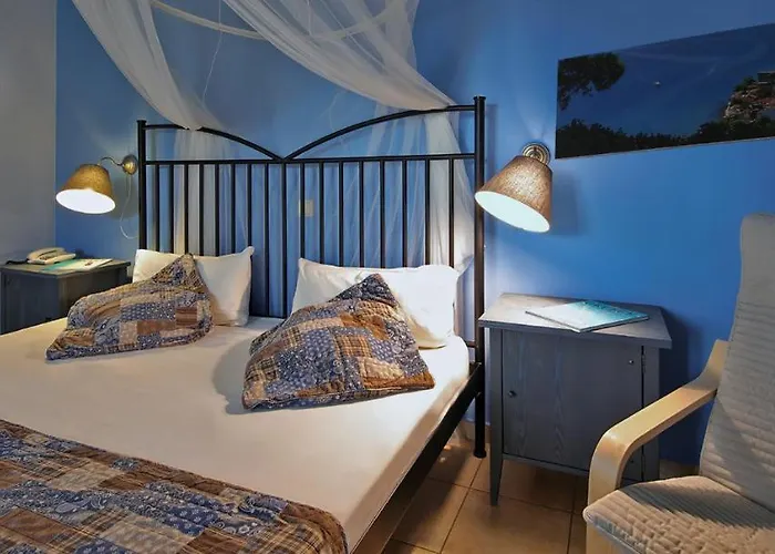 Aparthotel Oasis By The Sea Chiliadou (Fokida)