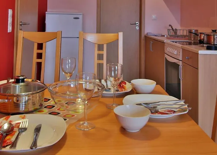 Aparthotel Oasis By The Sea